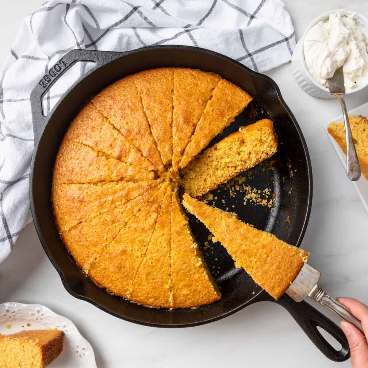 Cast Iron Cornbread